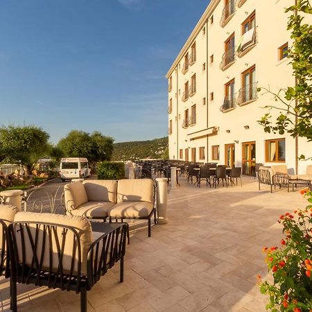 Hotel Brancamaria Cala Gonone Exterior photo