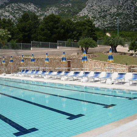 Hotel Brancamaria Cala Gonone Exterior photo