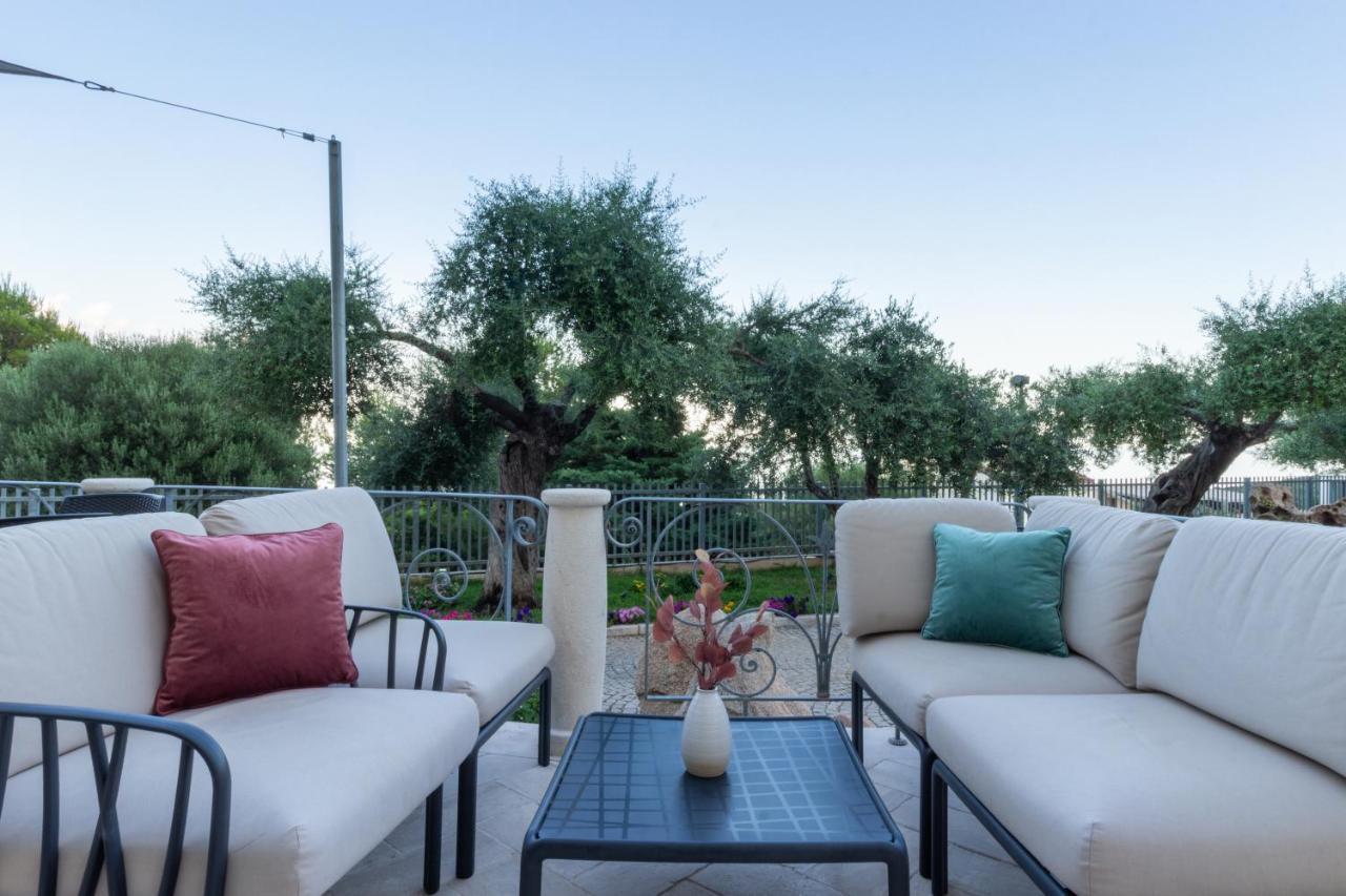 Hotel Brancamaria Cala Gonone Exterior photo