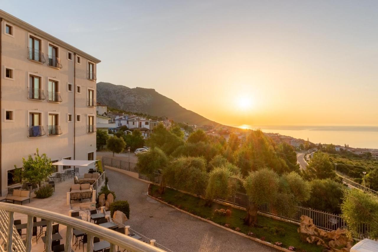 Hotel Brancamaria Cala Gonone Exterior photo